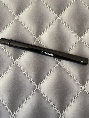 CHANEL Retractable Makeup Brush MINT